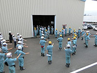 体操後の絶対安全三訓唱和