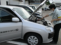 車両委員会による営業車点検の写真