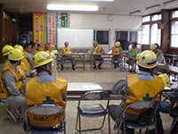 安全パトロール後の反省会