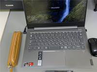ノートPCの写真