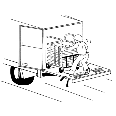 大型トラックのパワーゲートから落ちそうになった